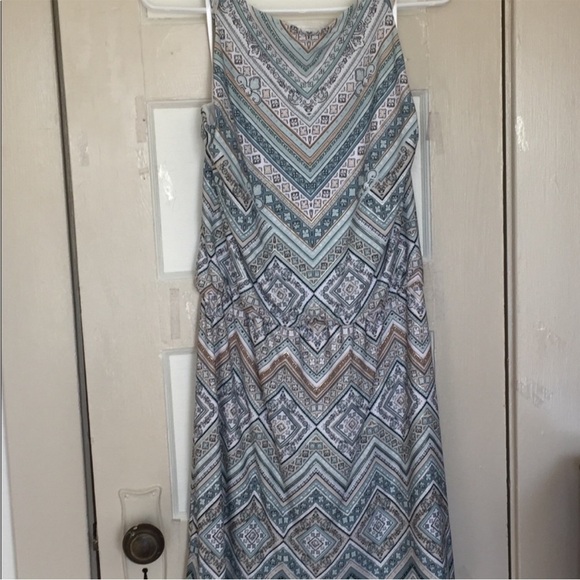 White House Black Market Geometric Print Dress - Blue and Cream - Picture 3 of 6